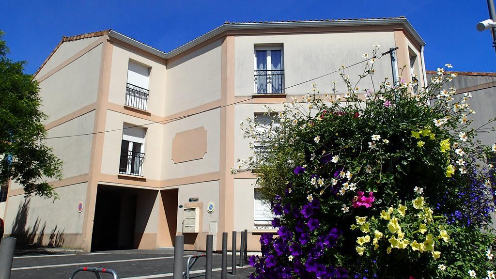 Ferienwohnung Clos Chantegrive Saint-Médard-en-Jalles Exterior foto